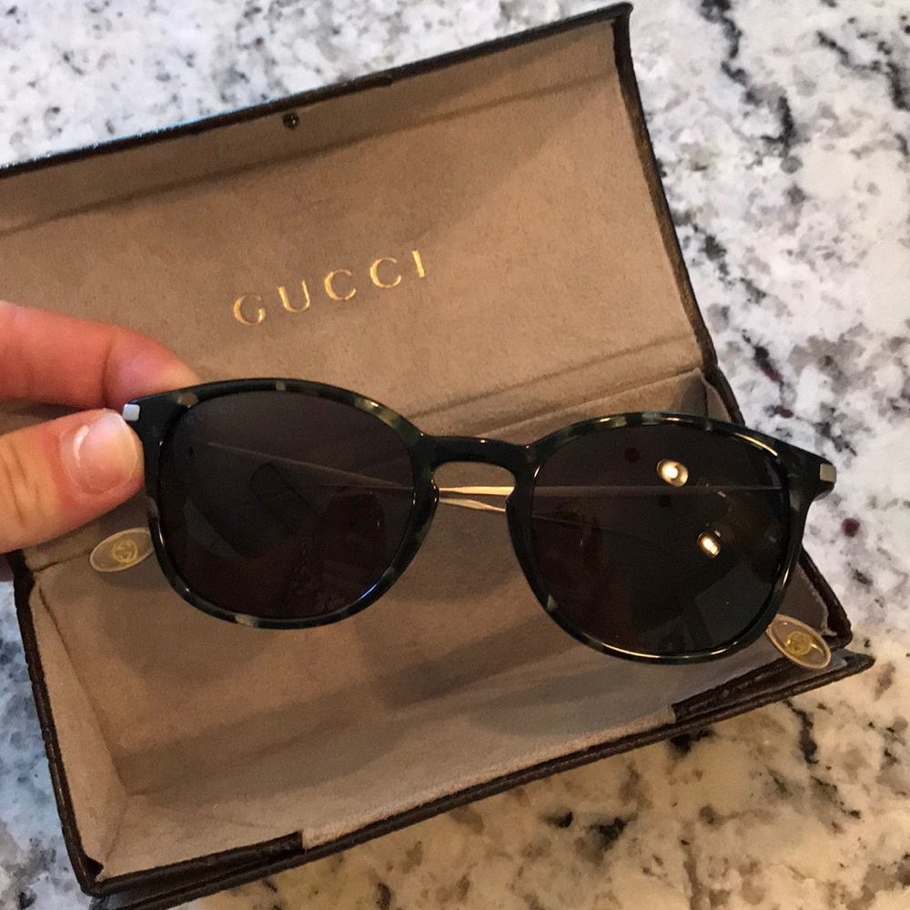 AUTHENTIC Gucci tortoise shell sunglasses